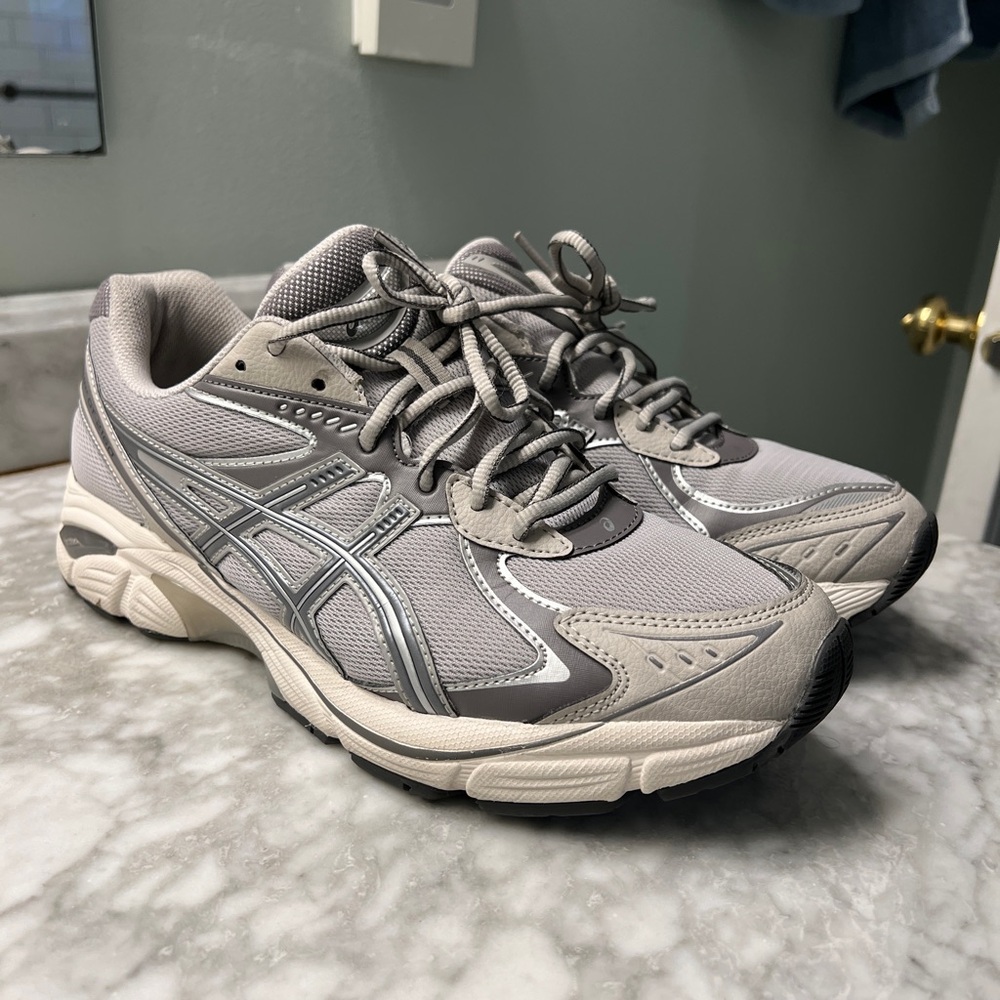 ASICS GT-2160 Oyster/carbon